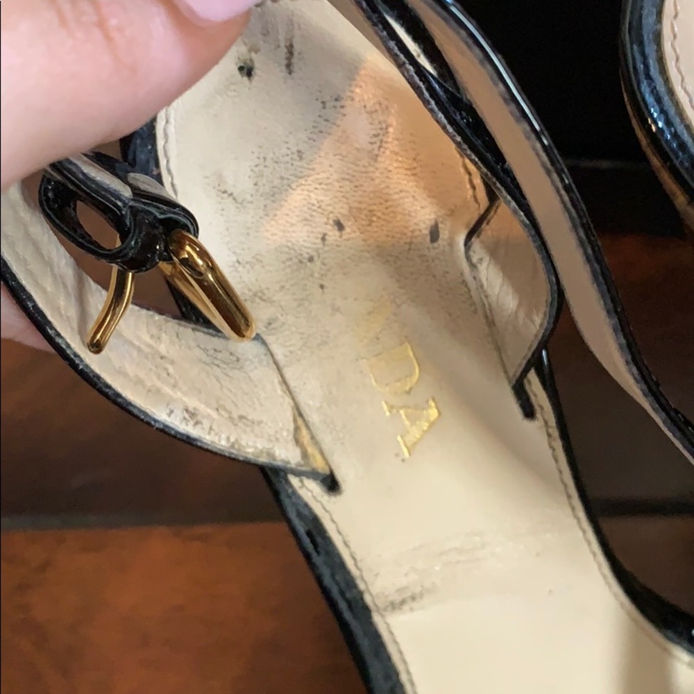 Prada pumps - Picture 2 of 5